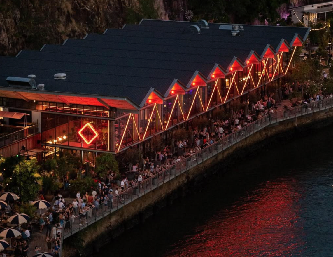 Felons Brewing Brisbane façade lighting